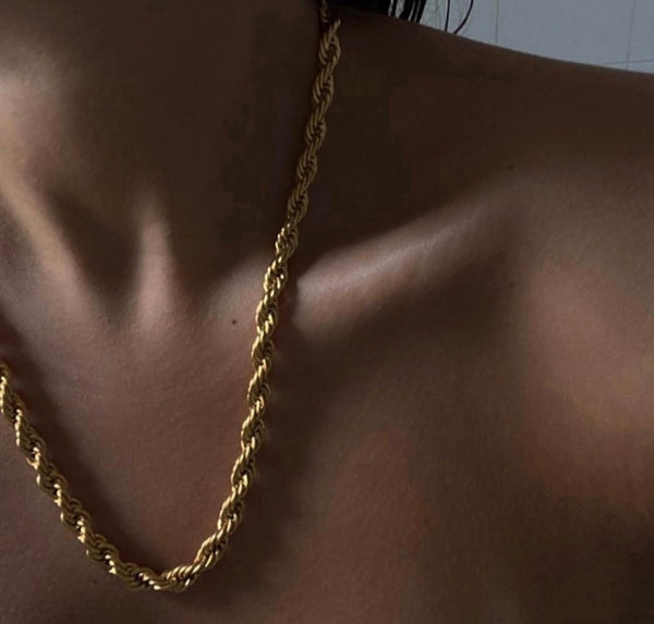 Twisted Chain